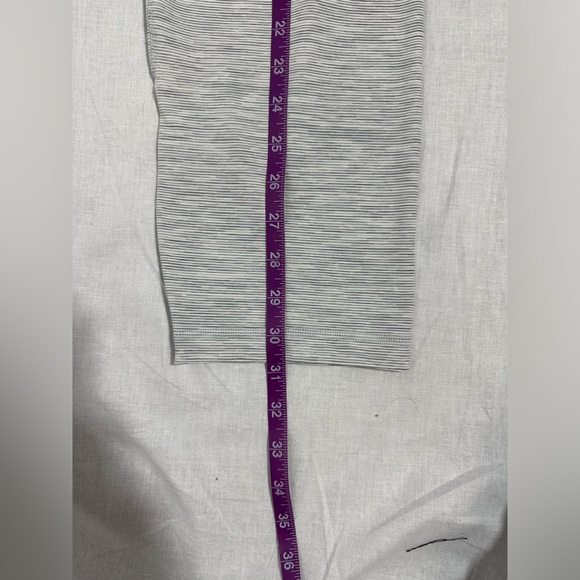 New Lululemon Align Crop *21" !!! - Picture 6 of 8